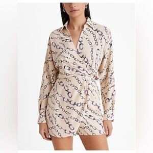 Express Printed Deep V-Neck Surplice
Shirt Romper Size XL